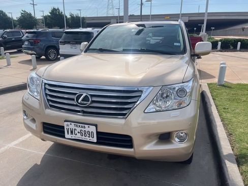 Used 2008 Lexus LX 570 4WD image 3