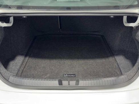 Used 2023 Volkswagen Jetta SE FWD image 34