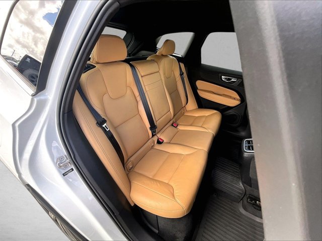 Used 2020 Volvo XC60 T5 Inscription w/ Protection Package Premier FWD image 30