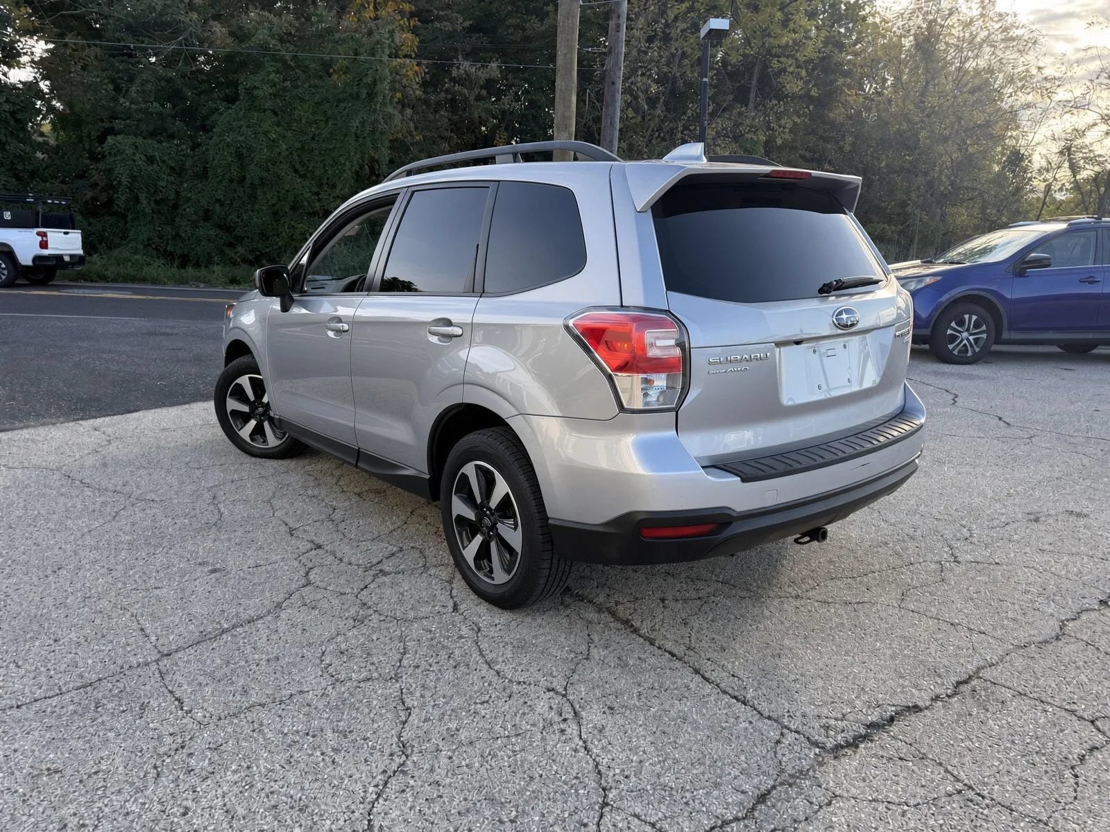 Used 2017 Subaru Forester 2.5i Premium w/ Popular Package #2A AWD/4WD image 7