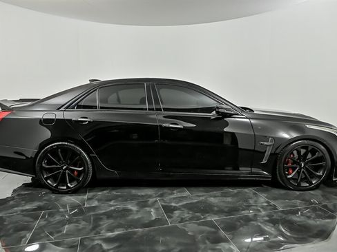 Used 2016 Cadillac CTS V w/ Luxury Package RWD image 10