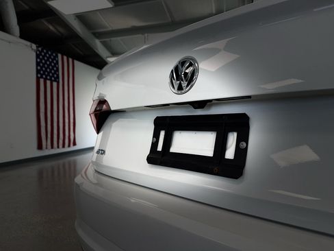 Used 2019 Volkswagen Jetta SE FWD image 25