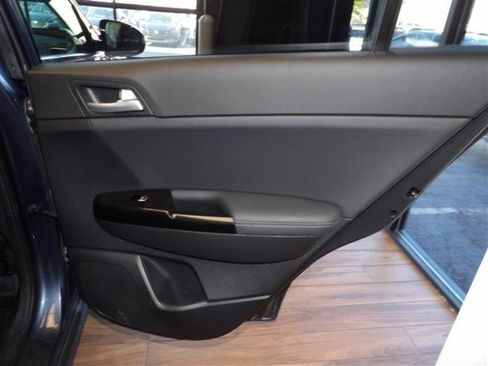 Used 2020 Kia Sportage EX image 15