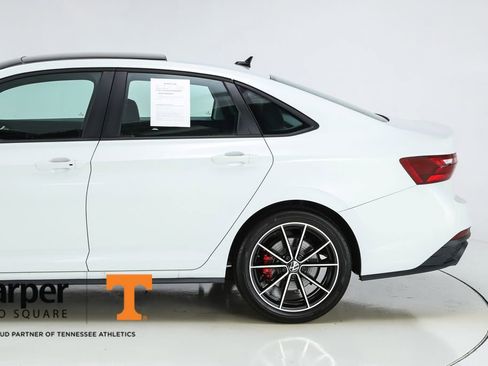 Used 2025 Volkswagen Jetta GLI Autobahn FWD image 4