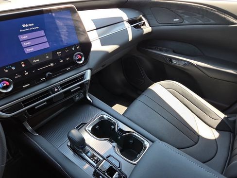 Certified 2025 Lexus RX 500h F Sport AWD/4WD image 39