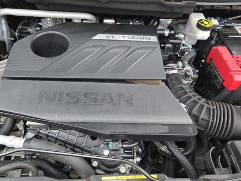 Used 2023 Nissan Rogue SV image 8
