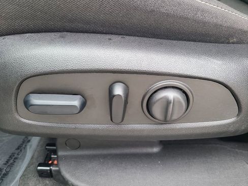 Used 2023 Chevrolet Blazer LT image 23