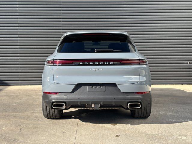 Used 2026 Porsche Cayenne AWD/4WD image 6