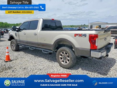Used 2017 Ford F250 Lariat w/ Lariat Ultimate Package AWD/4WD image 3