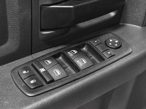 Used 2012 RAM 1500 Express w/ ST Popular Equipment Group image 10