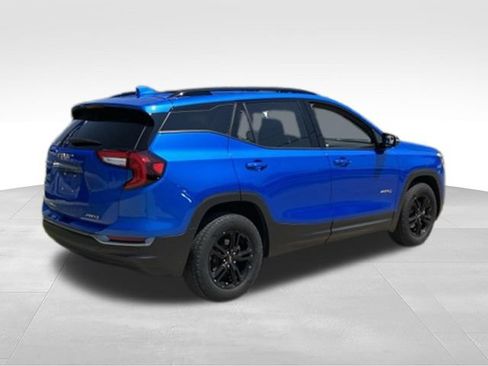 Used 2024 GMC Terrain AT4 AWD/4WD image 3
