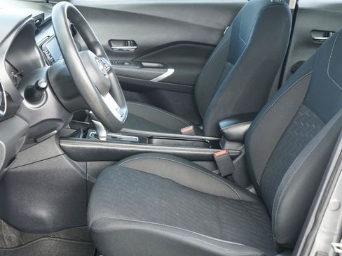 Used 2024 Nissan Kicks SV FWD image 10