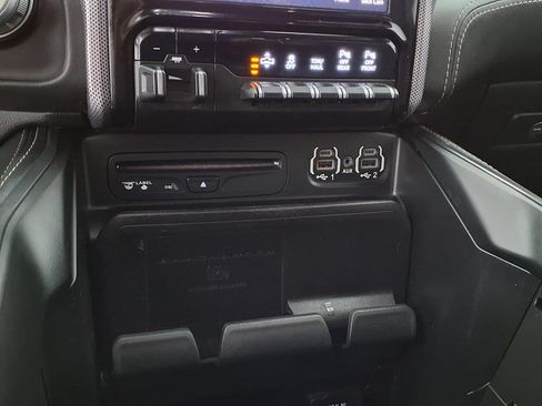 Used 2019 RAM 1500 Limited w/ Advanced Safety Group AWD/4WD image 10
