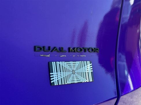 Used 2024 Tesla Model Y Performance image 8