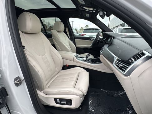 Used 2021 BMW X5 xDrive40i w/ Premium Package 2 image 27