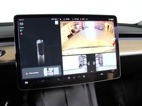 Used 2021 Tesla Model Y Long Range image 16