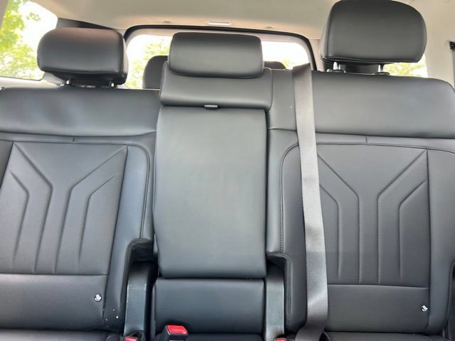 Used 2026 Hyundai Santa Fe SEL FWD image 27
