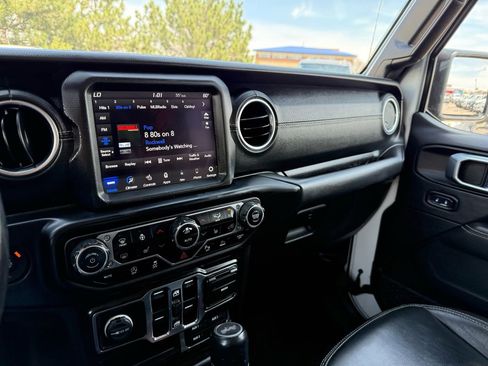 Used 2021 Jeep Wrangler Unlimited Sahara image 33