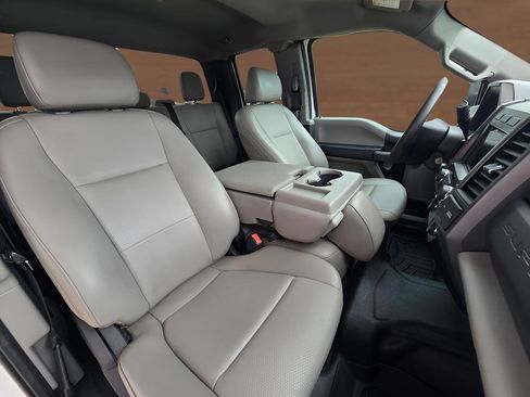 Used 2020 Ford F350 XL w/ STX Appearance Package RWD image 16
