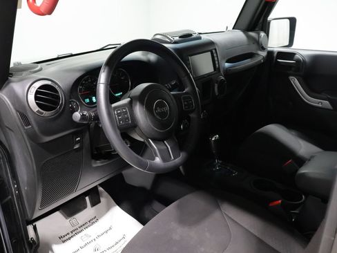 Used 2015 Jeep Wrangler Unlimited Sport AWD/4WD image 12