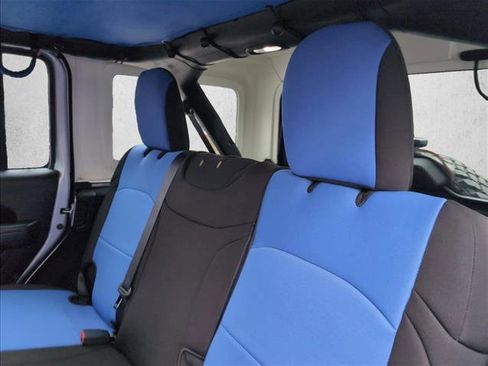 Used 2022 Jeep Wrangler Unlimited Sport image 18