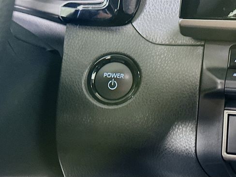 Used 2025 Toyota Camry LE image 20