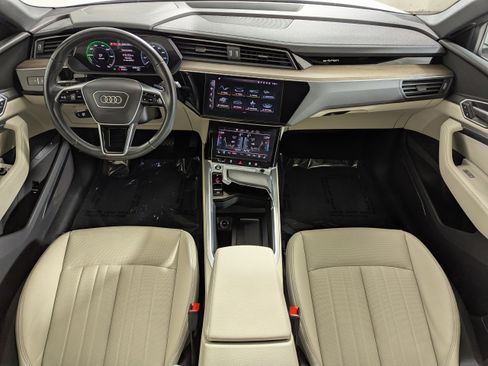 Certified 2024 Audi Q8 e-tron Premium Plus w/ Premium Plus Package image 10