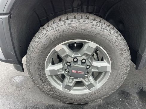 New 2026 GMC Sierra 2500 SLT w/ SLT Premium Package AWD/4WD image 10