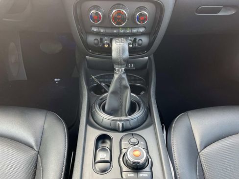 Used 2017 MINI Cooper Clubman ALL4 image 15