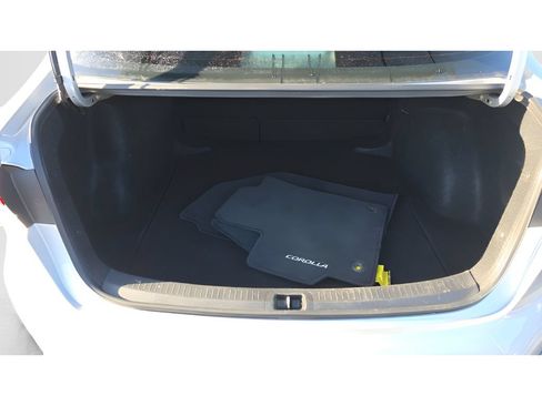 Certified 2024 Toyota Corolla SE FWD image 10
