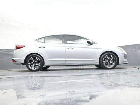 Used 2020 Hyundai Elantra SE FWD image 31