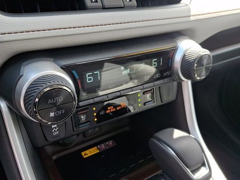 Certified 2025 Toyota RAV4 Limited w/ Advanced Technology Package image 16