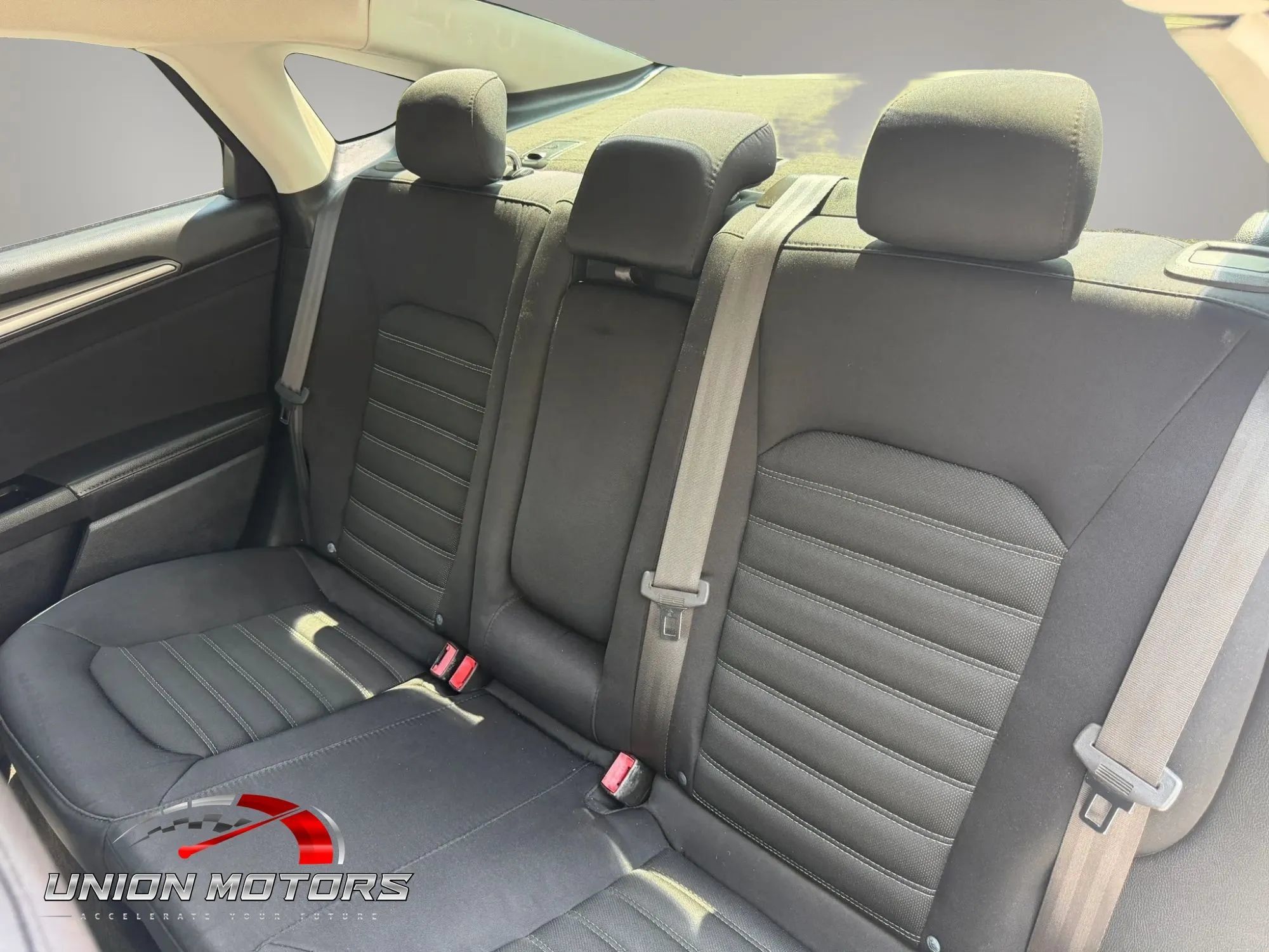 Used 2014 Ford Fusion SE FWD image 38
