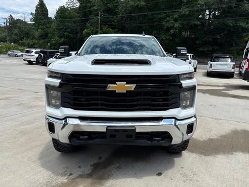 Used 2024 Chevrolet Silverado 2500 W/T w/ WT Convenience Package AWD/4WD image 17