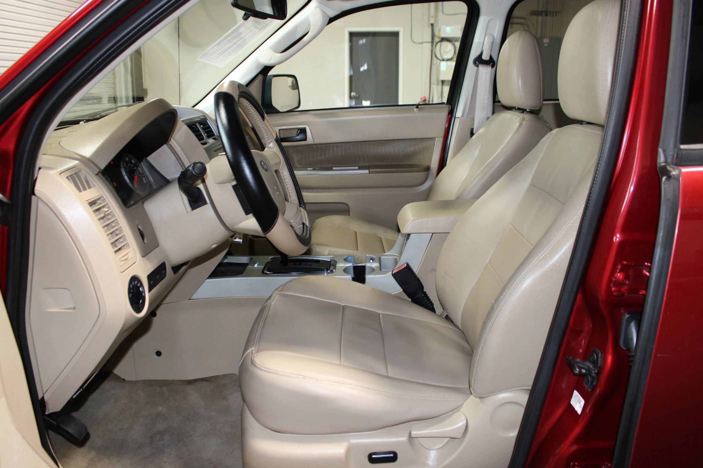 Used 2012 Ford Escape XLT FWD image 8