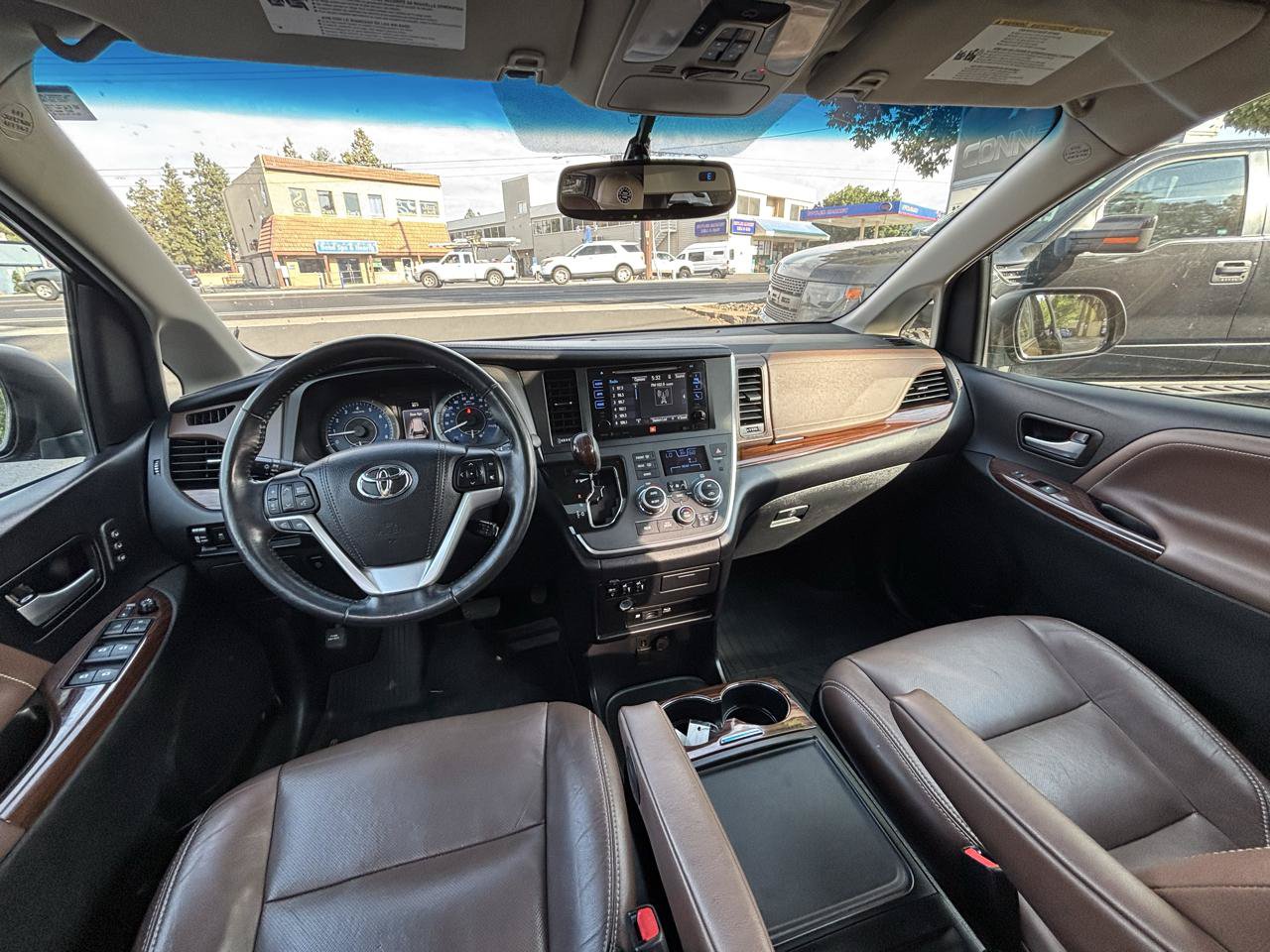 Used 2017 Toyota Sienna Limited Premium AWD/4WD image 14