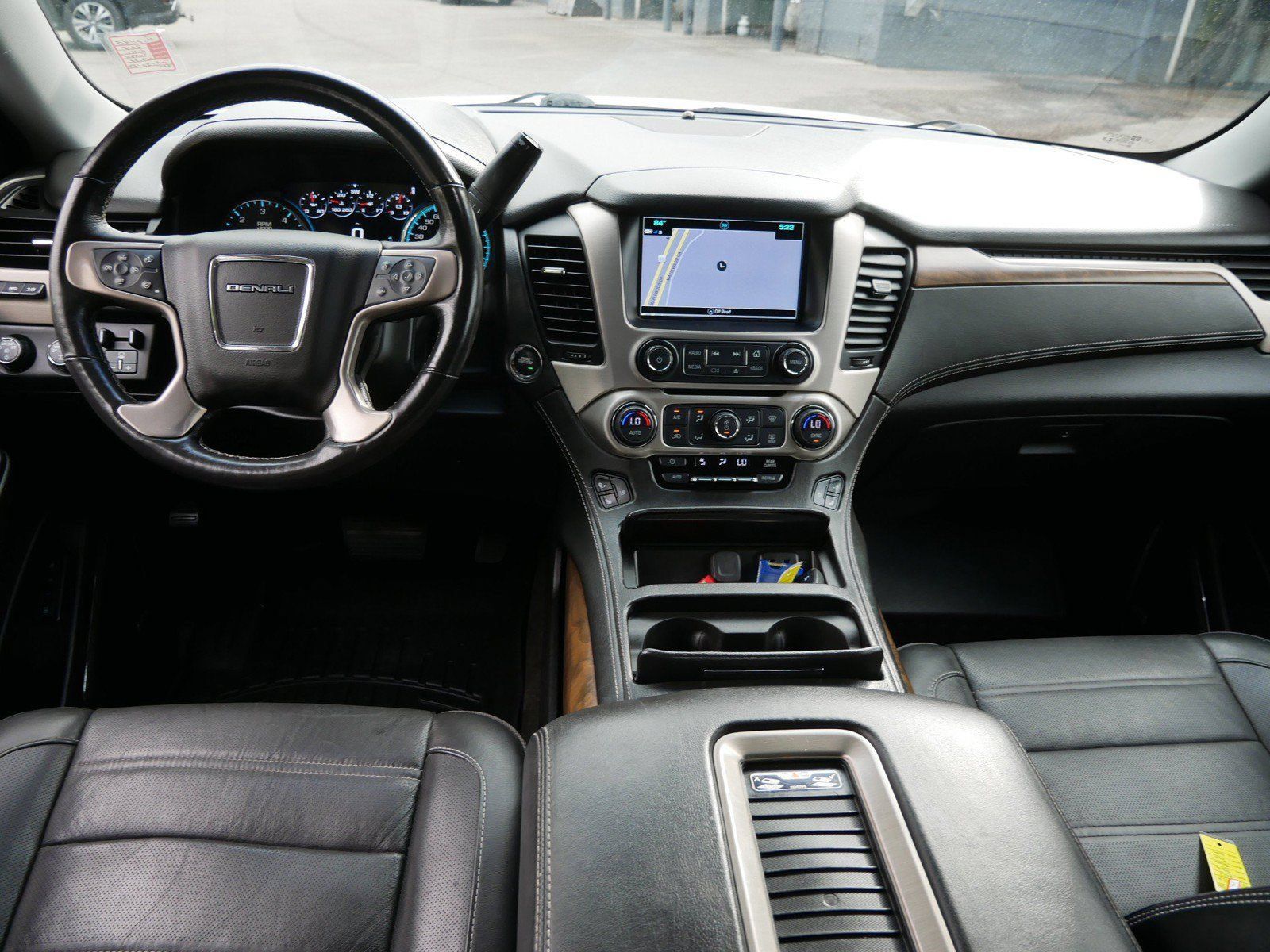 Used 2018 GMC Yukon Denali w/ Denali Ultimate Package AWD/4WD image 14
