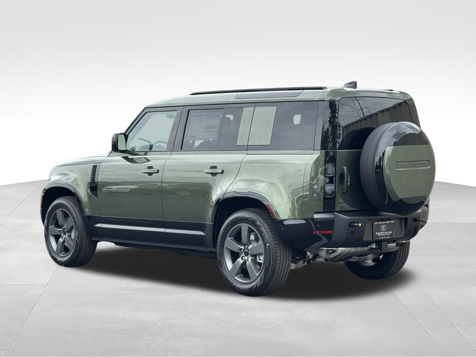 New 2026 Land Rover Defender 110 X-Dynamic SE AWD/4WD image 3