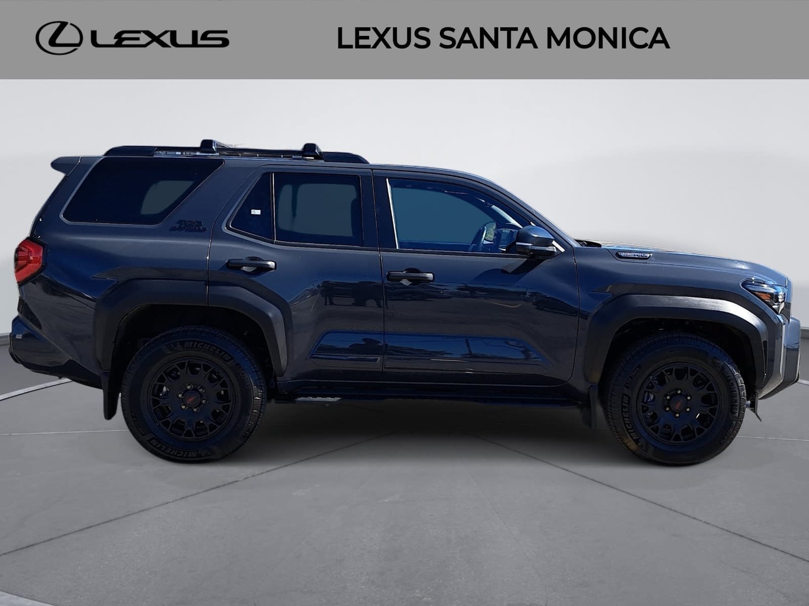 Used 2025 Toyota 4Runner TRD Off-Road Premium AWD/4WD image 4