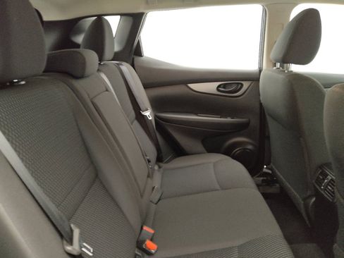 Used 2019 Nissan Rogue Sport S w/ Appearance Package AWD/4WD image 19