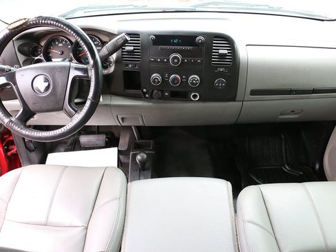 Used 2011 Chevrolet Silverado 3500 W/T w/ Snow Plow Prep Package AWD/4WD image 10