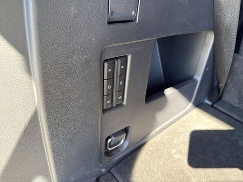 Used 2024 Ford Expedition XLT image 31