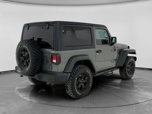 Used 2022 Jeep Wrangler Sport AWD/4WD image 3