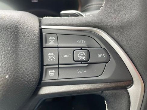 New 2026 Jeep Grand Cherokee L 4WD image 16