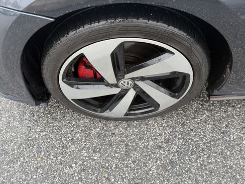 Used 2018 Volkswagen GTI S FWD image 10