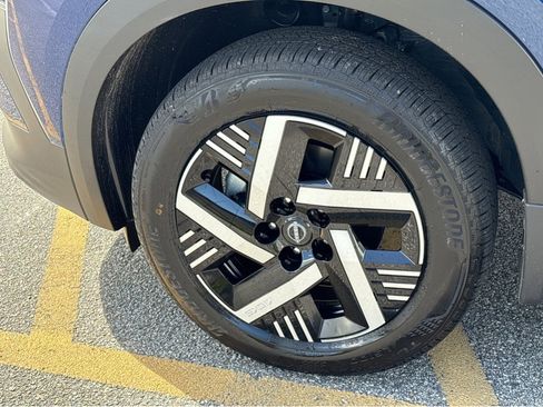 New 2026 Nissan Kicks SV w/ SV Premium Package FWD image 20
