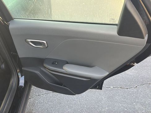 Used 2025 Kia K4 FWD image 15