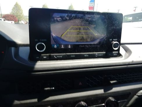 Used 2025 Honda Accord LX image 6