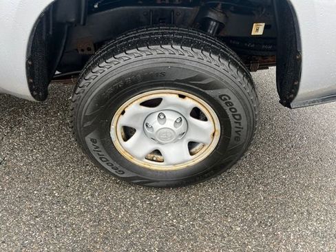 Used 2018 Toyota Tacoma SR5 AWD/4WD image 59