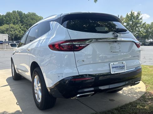 Used 2019 Buick Enclave Essence AWD/4WD image 9
